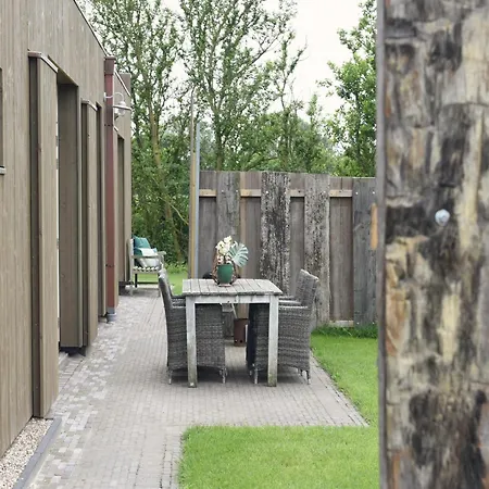 Nyaraló With Terrace With Sufficient Garden Callantsoog