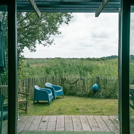 With Terrace With Sufficient Garden Ferienhaus