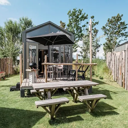 With Terrace With Sufficient Garden Ferienhaus